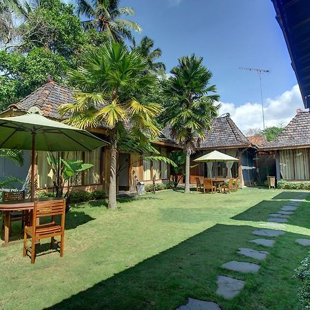 Cempaka Villa Magelang Exterior photo
