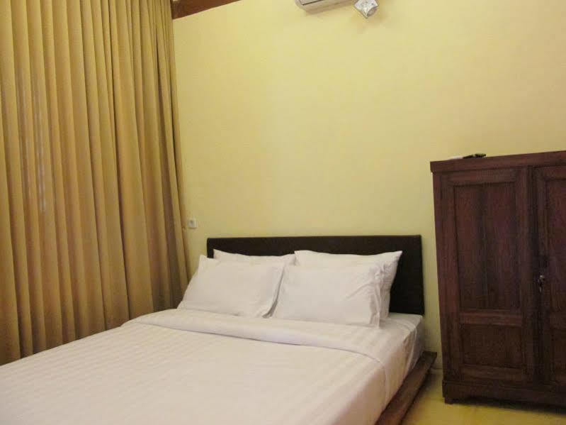 Cempaka Villa Magelang Exterior photo